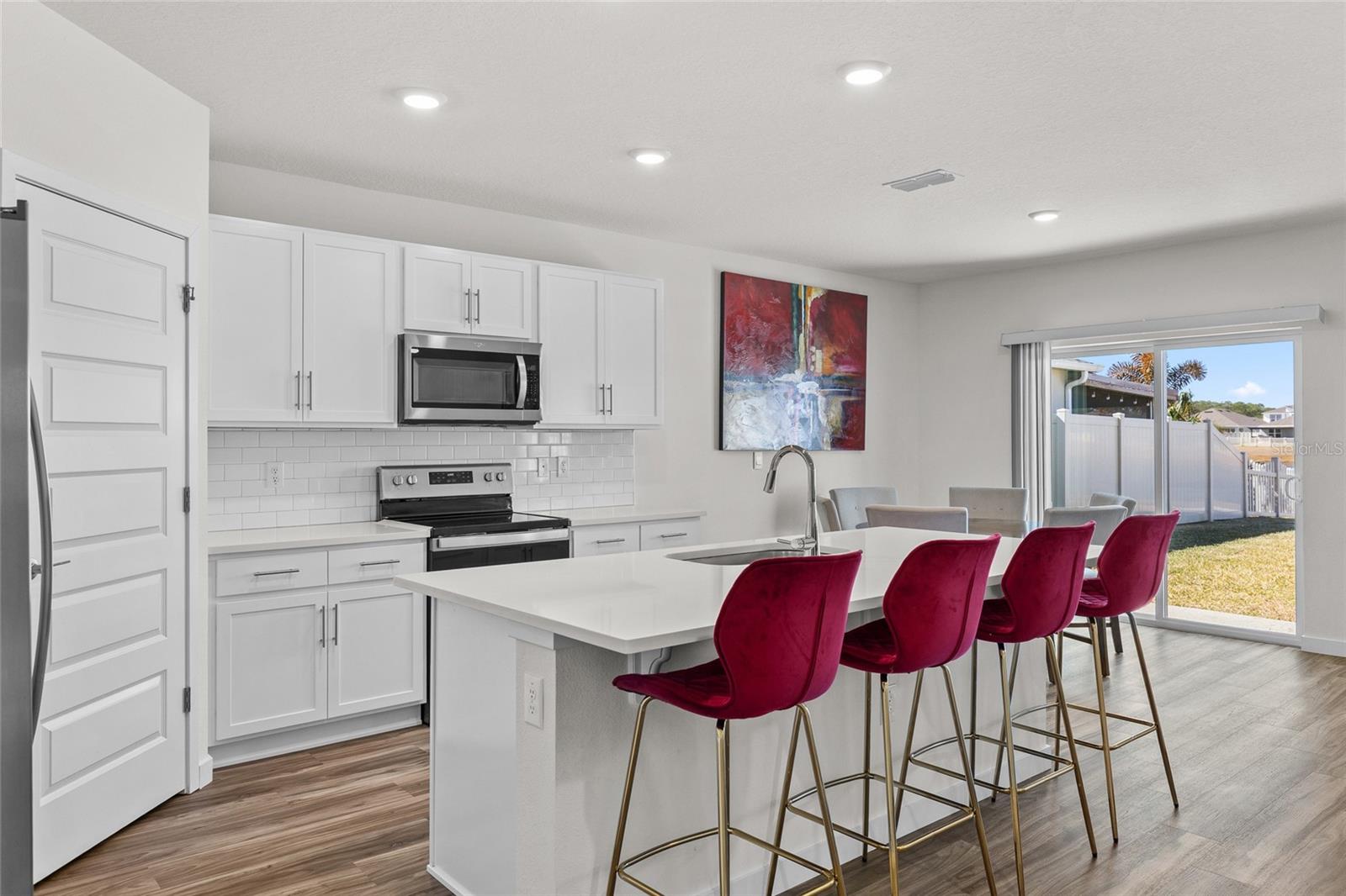 Image 4 of 33 For 455 Talisi Loop