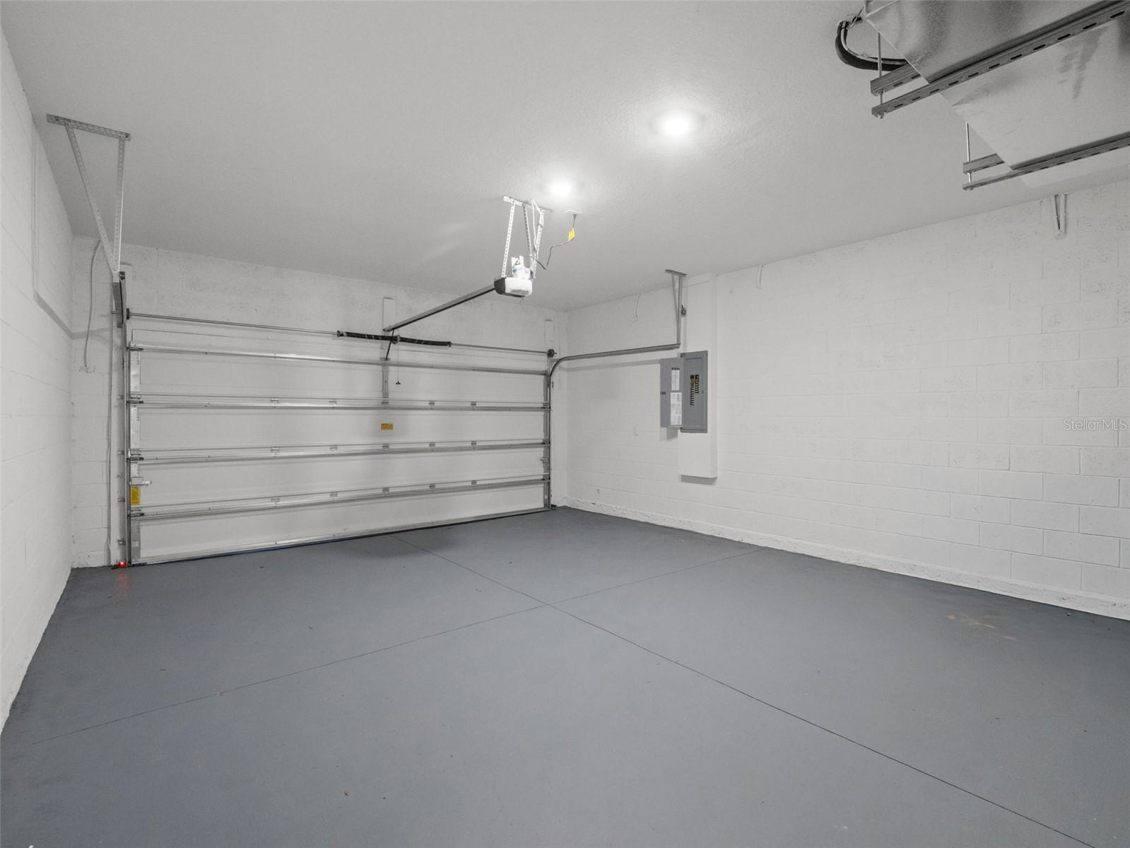 Image 29 of 39 For 110 Guava Place Drive