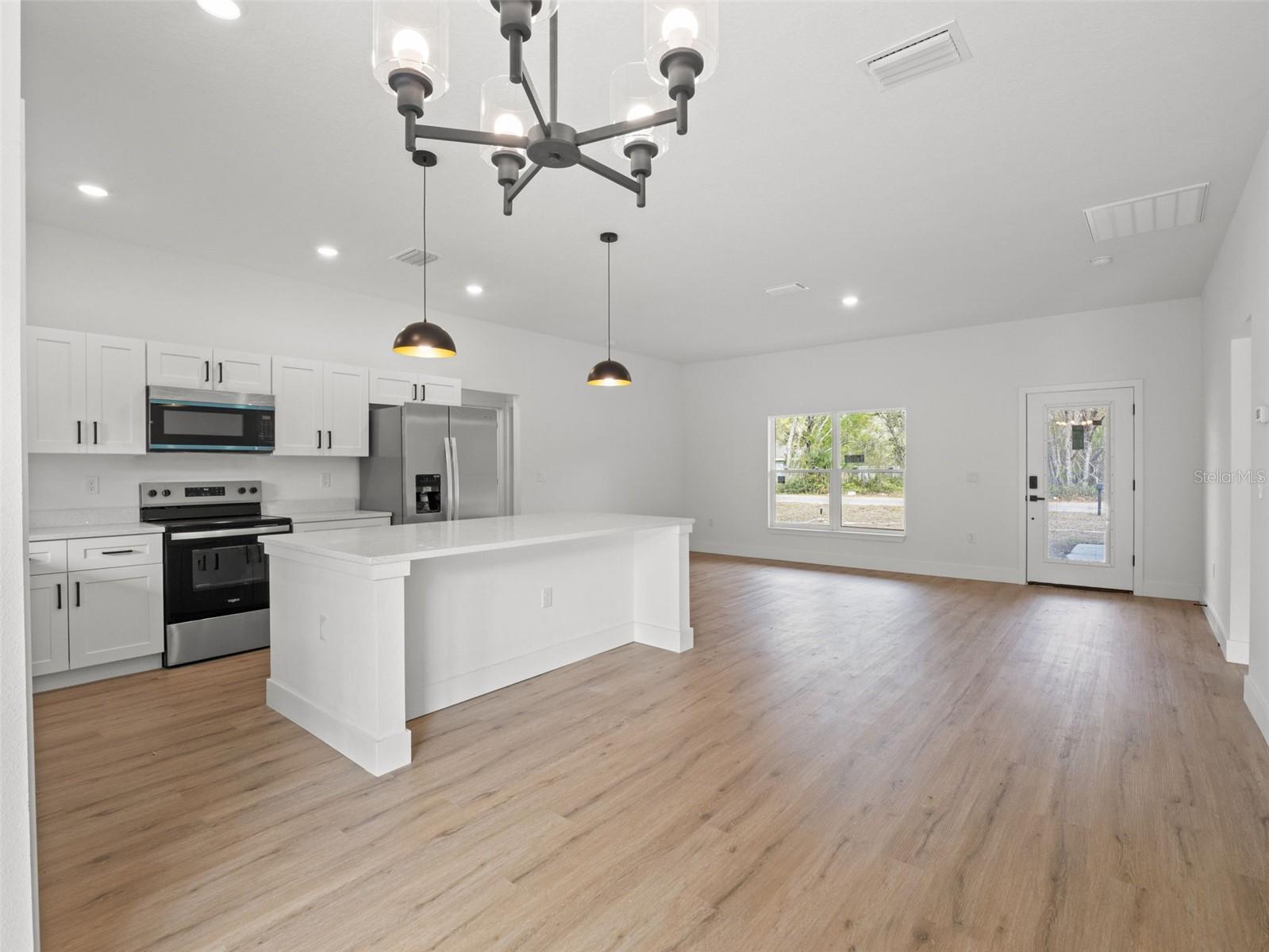 Image 7 of 39 For 110 Guava Place Drive