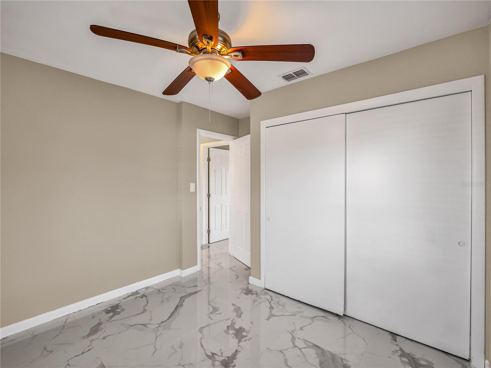 Image 21 of 32 For 640 Dalton Boulevard