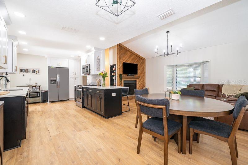 Image 13 of 38 For 3325 Indiana Avenue