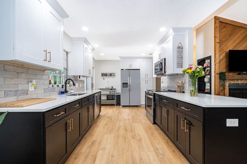 Image 14 of 38 For 3325 Indiana Avenue