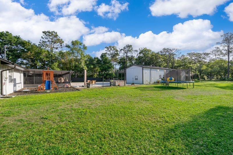 Image 25 of 38 For 3325 Indiana Avenue