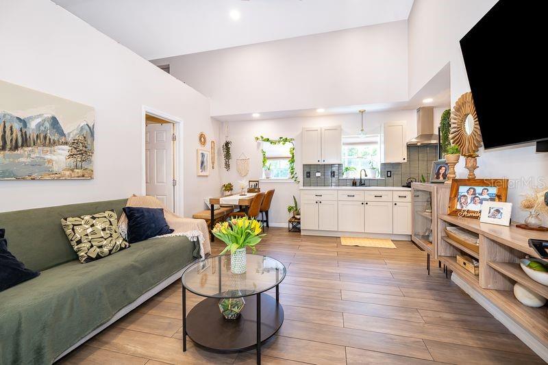 Image 31 of 38 For 3325 Indiana Avenue