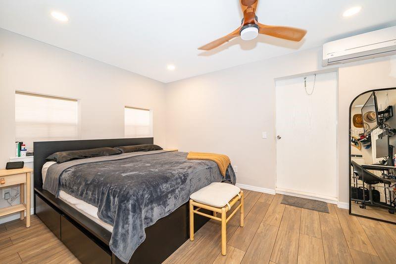 Image 35 of 38 For 3325 Indiana Avenue