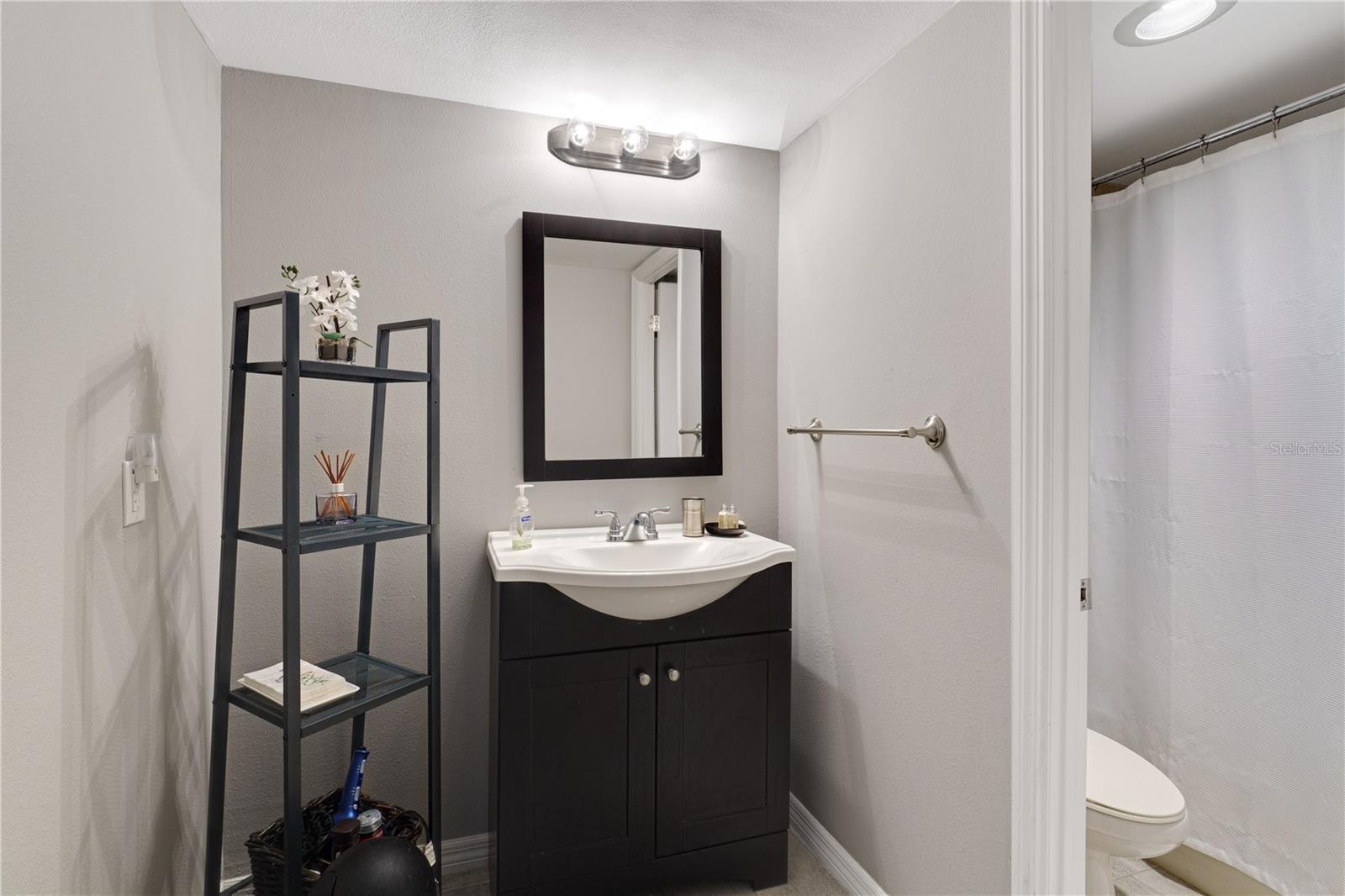 Image 22 of 33 For 204 Quayside Circle 201