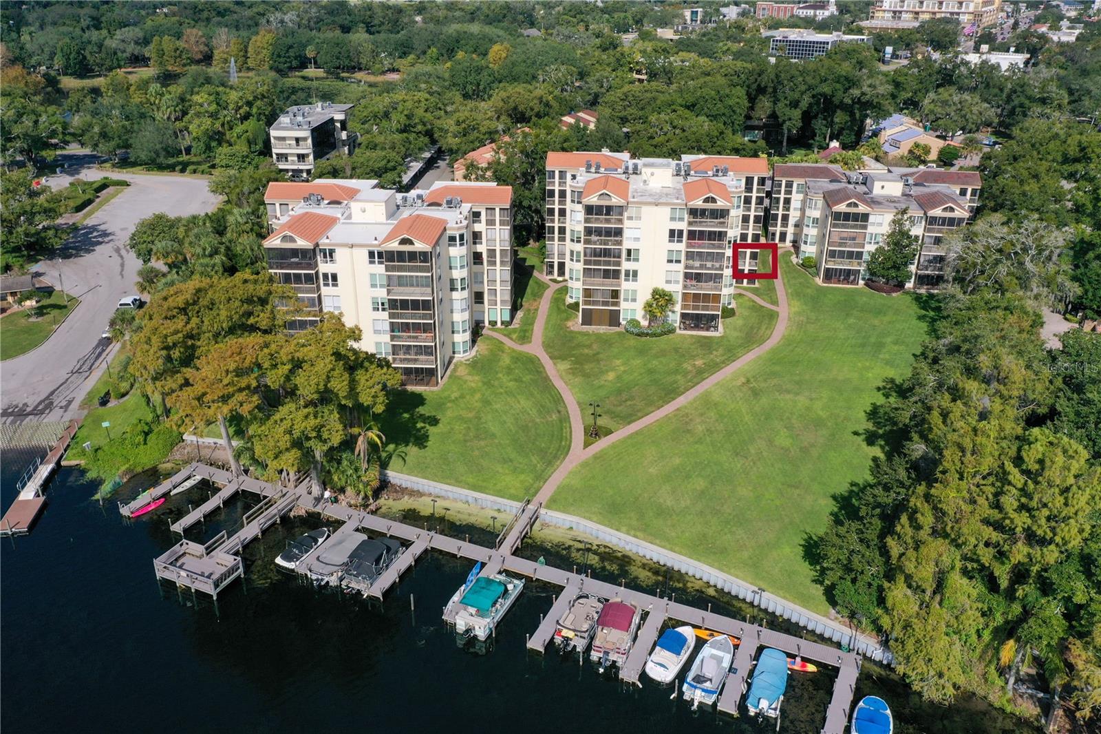 Image 25 of 33 For 204 Quayside Circle 201