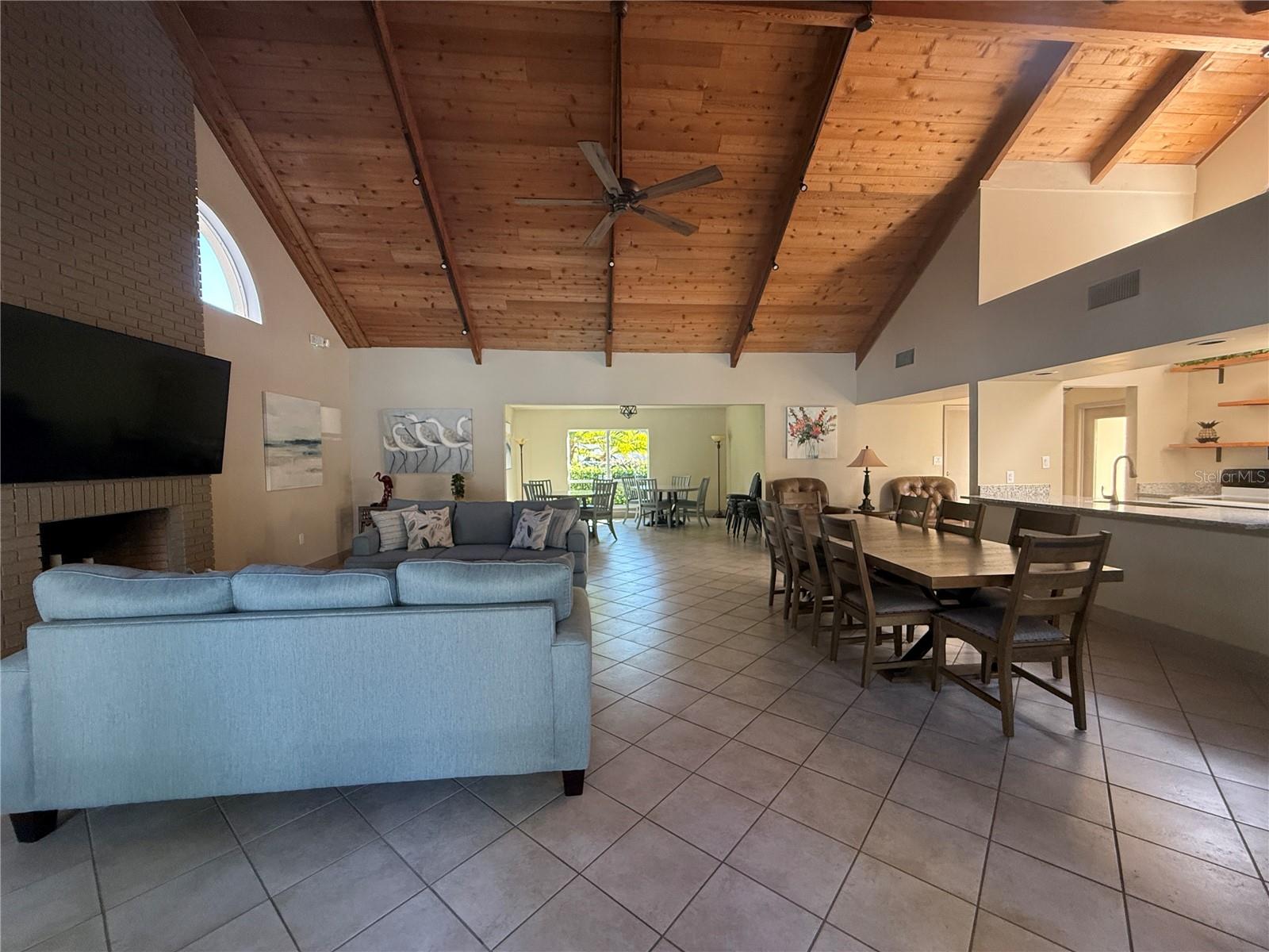 Image 31 of 33 For 204 Quayside Circle 201