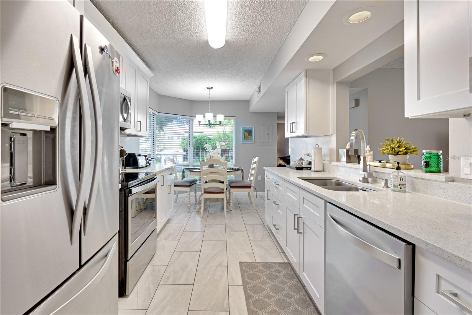 Image 6 of 33 For 204 Quayside Circle 201