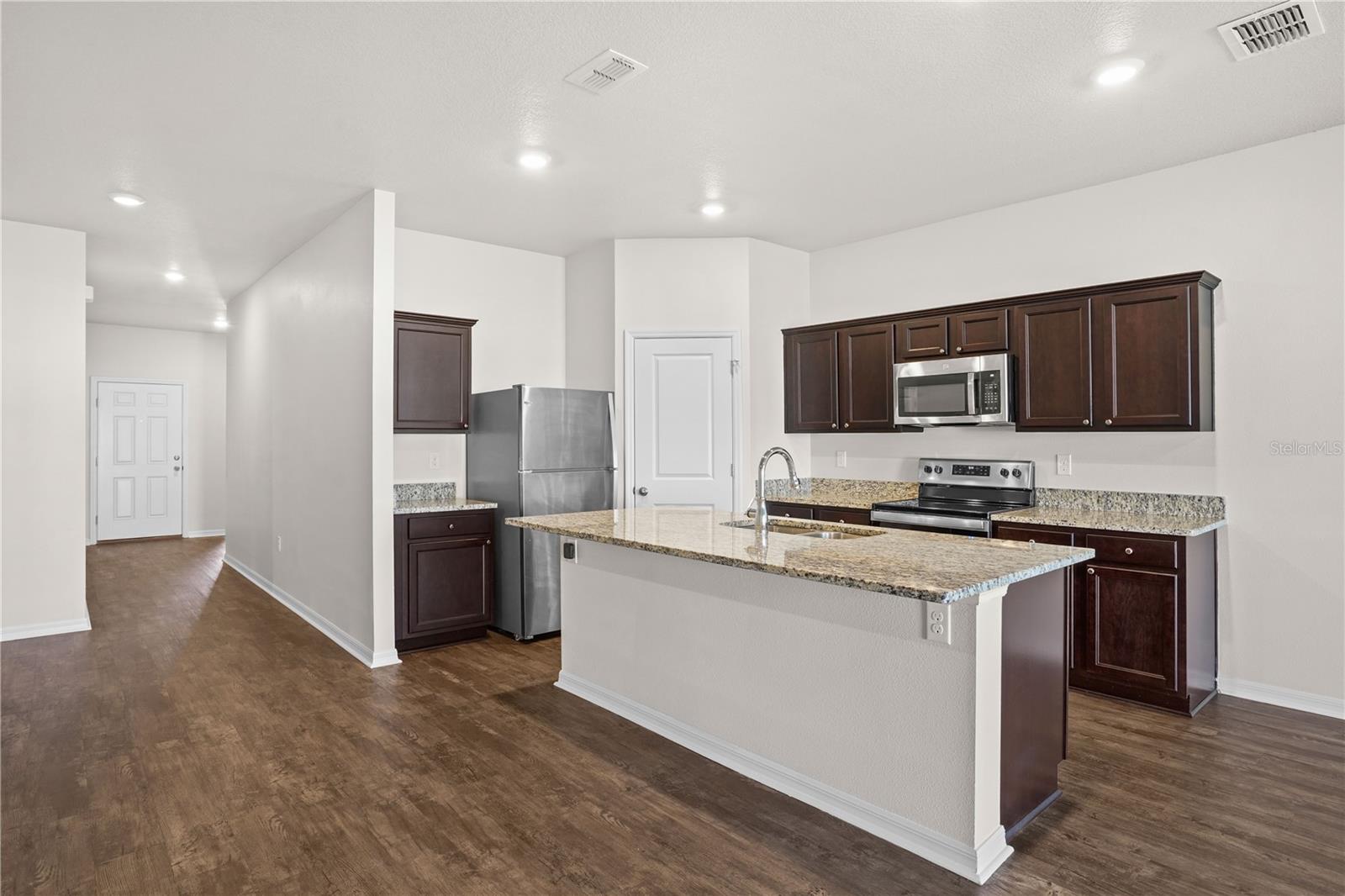 Image 10 of 36 For 3022 Neverland Drive