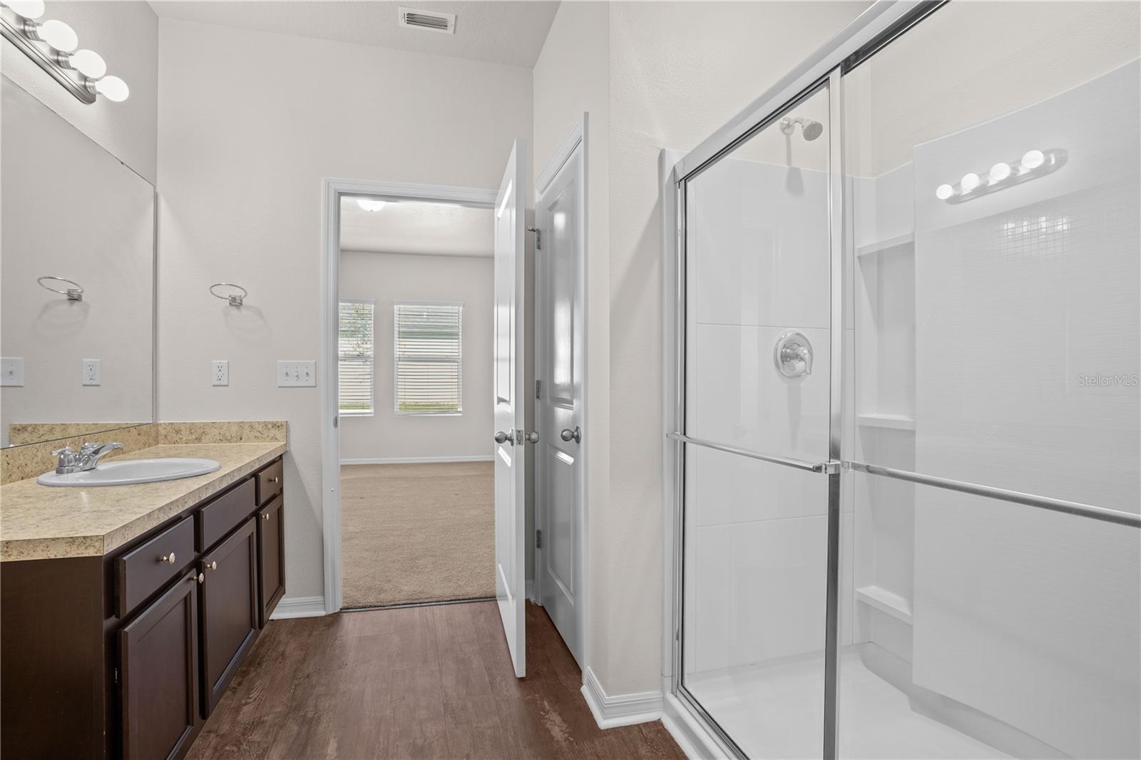 Image 17 of 36 For 3022 Neverland Drive