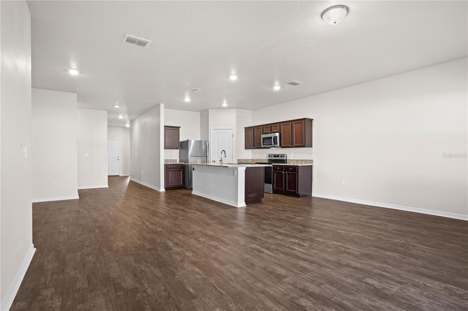 Image 9 of 36 For 3022 Neverland Drive