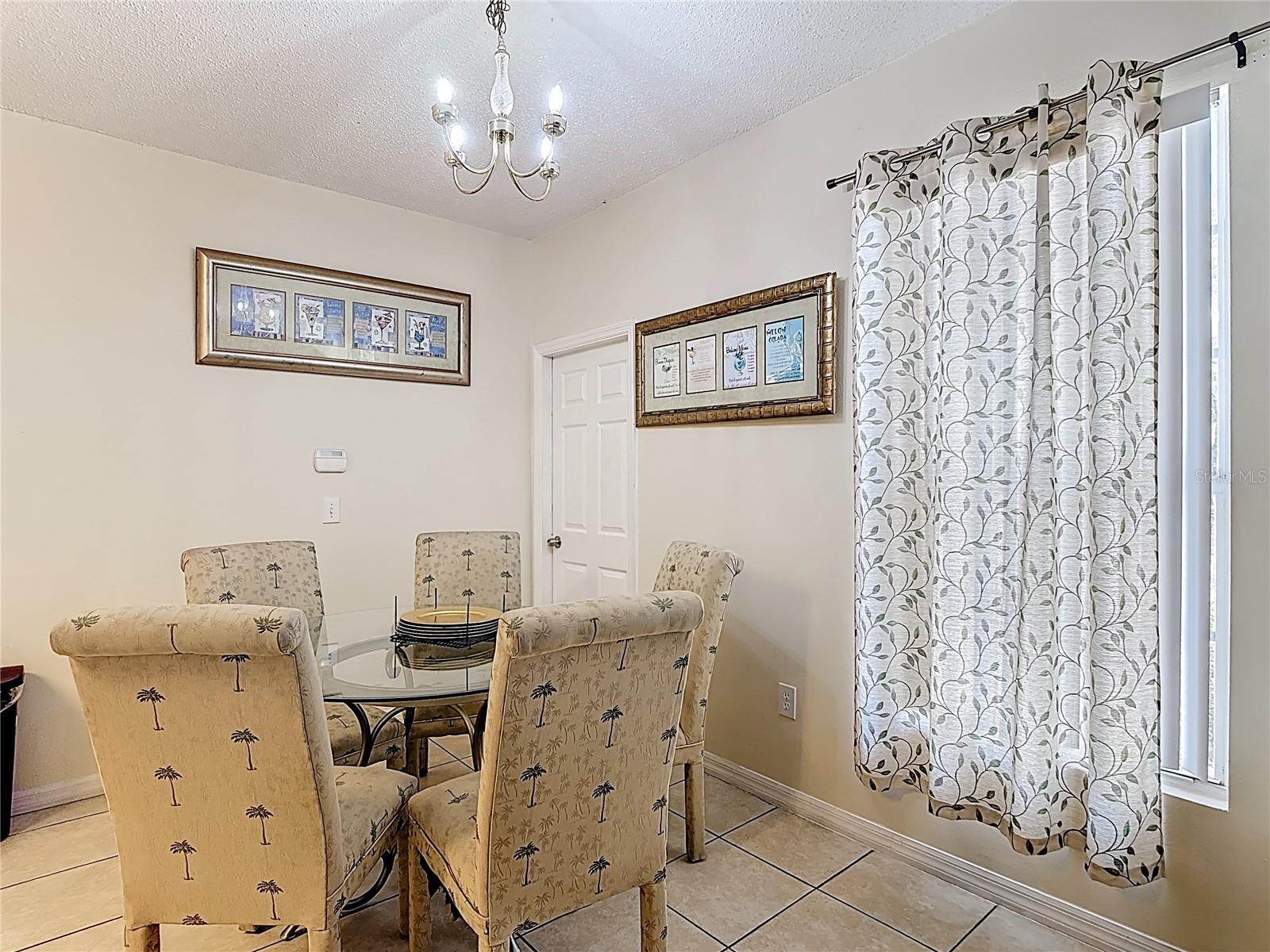 Image 10 of 53 For 635 Knollwood Drive