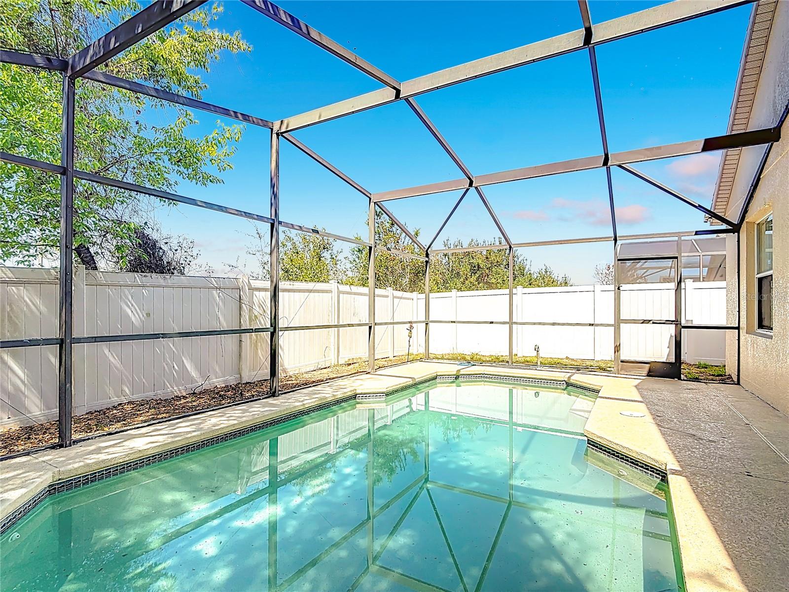 Image 44 of 53 For 635 Knollwood Drive