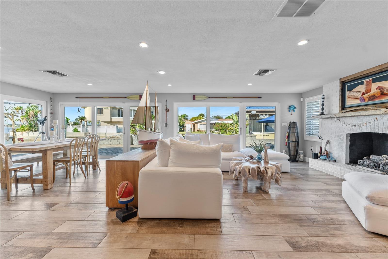 Image 17 of 46 For 118 Coral Way