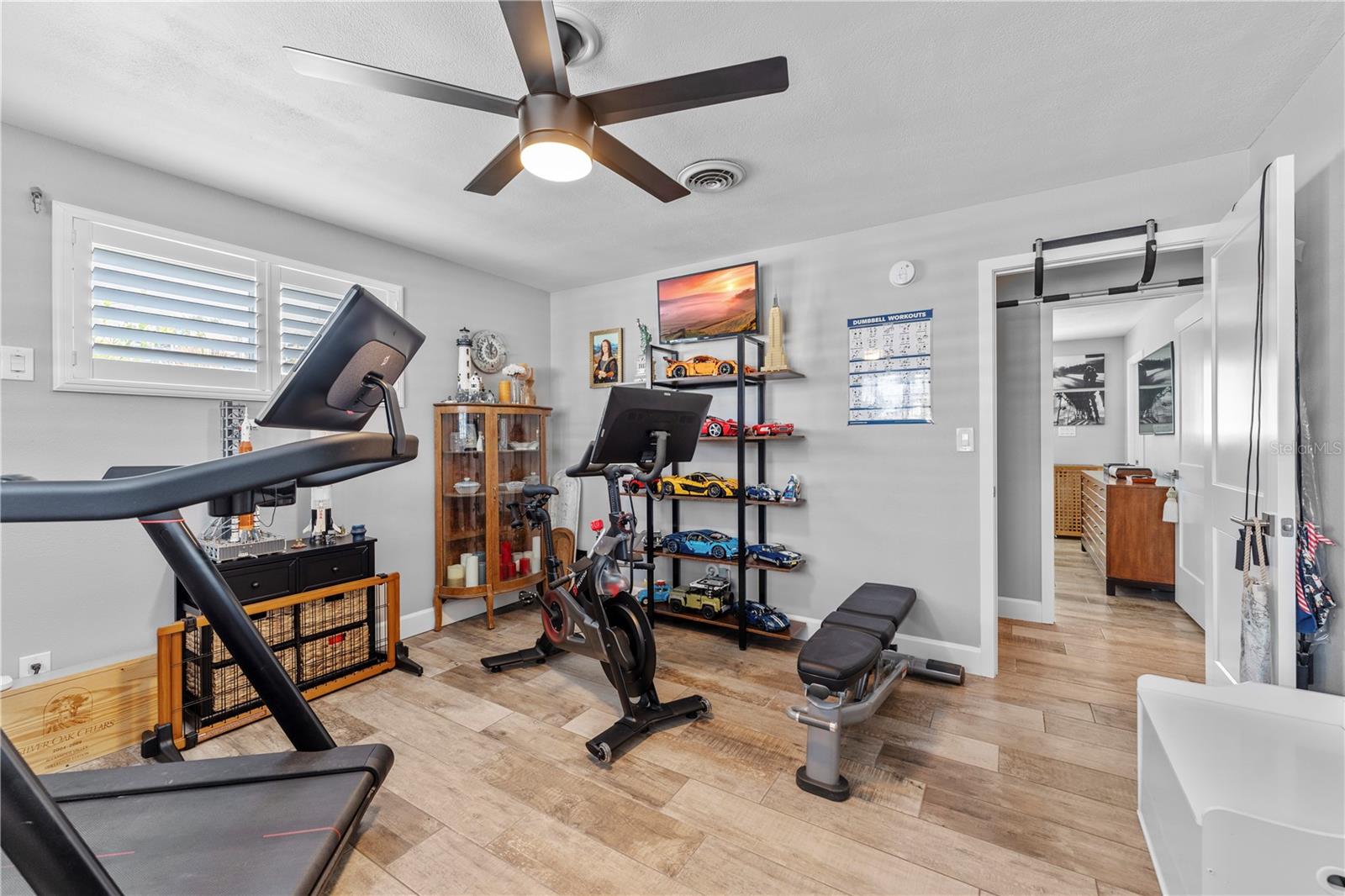 Image 28 of 46 For 118 Coral Way