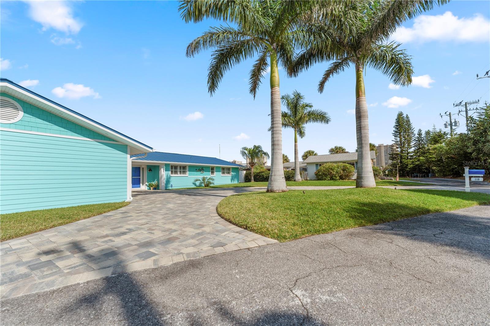 Image 3 of 46 For 118 Coral Way