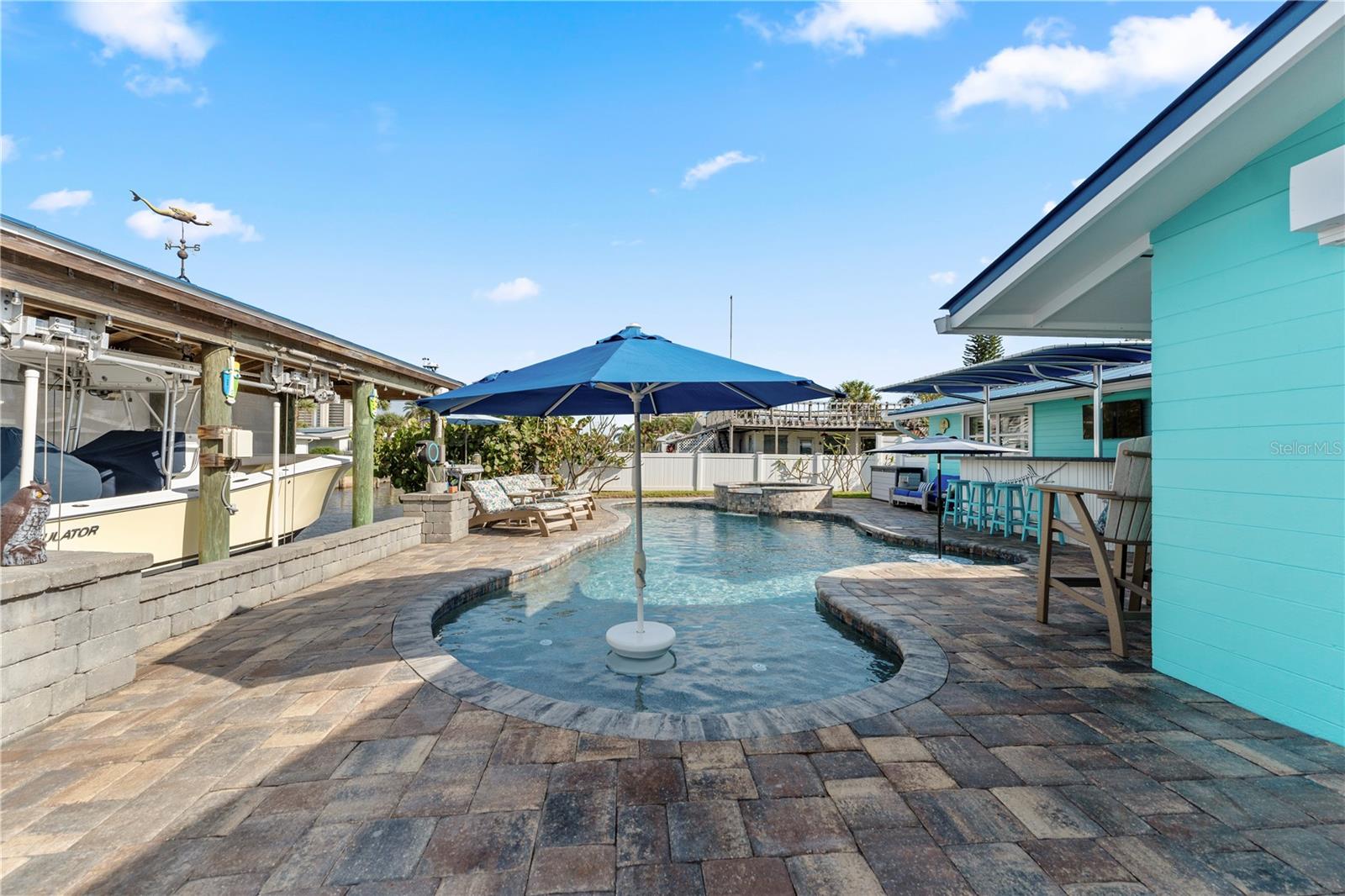 Image 38 of 46 For 118 Coral Way