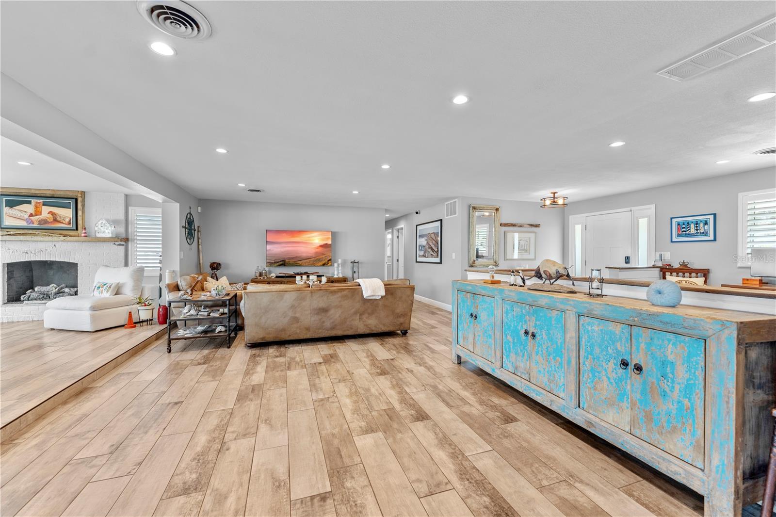 Image 7 of 46 For 118 Coral Way