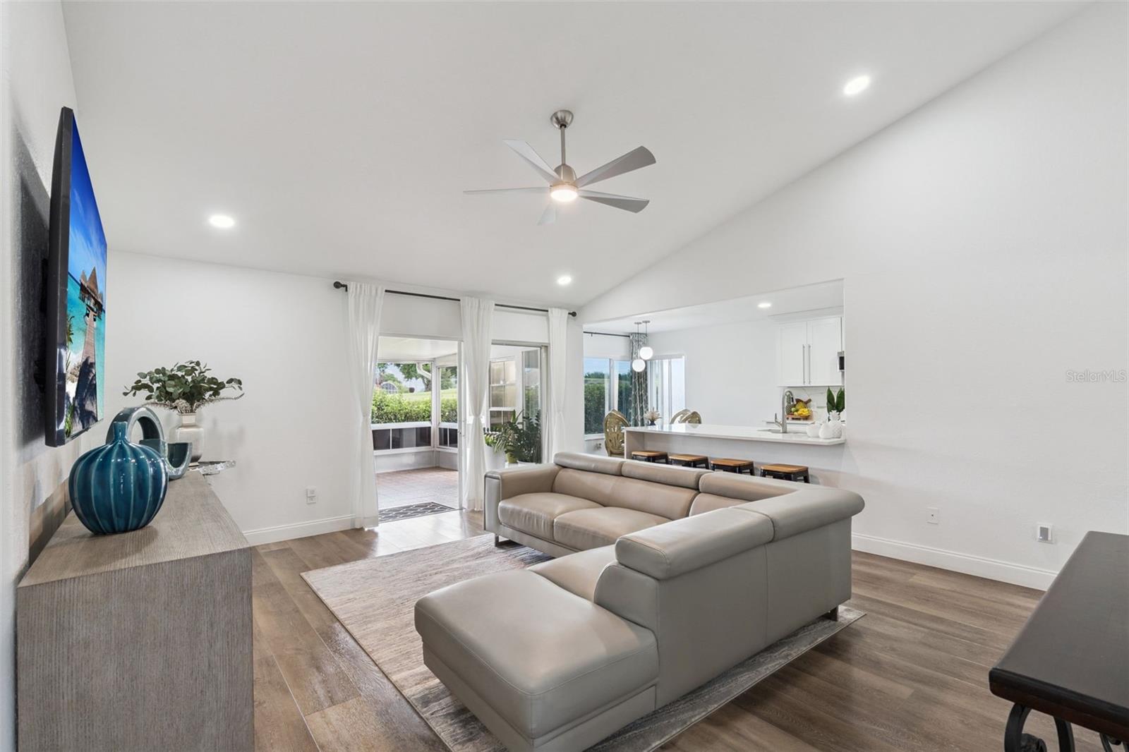 Image 12 of 65 For 3925 Woodsfield Court