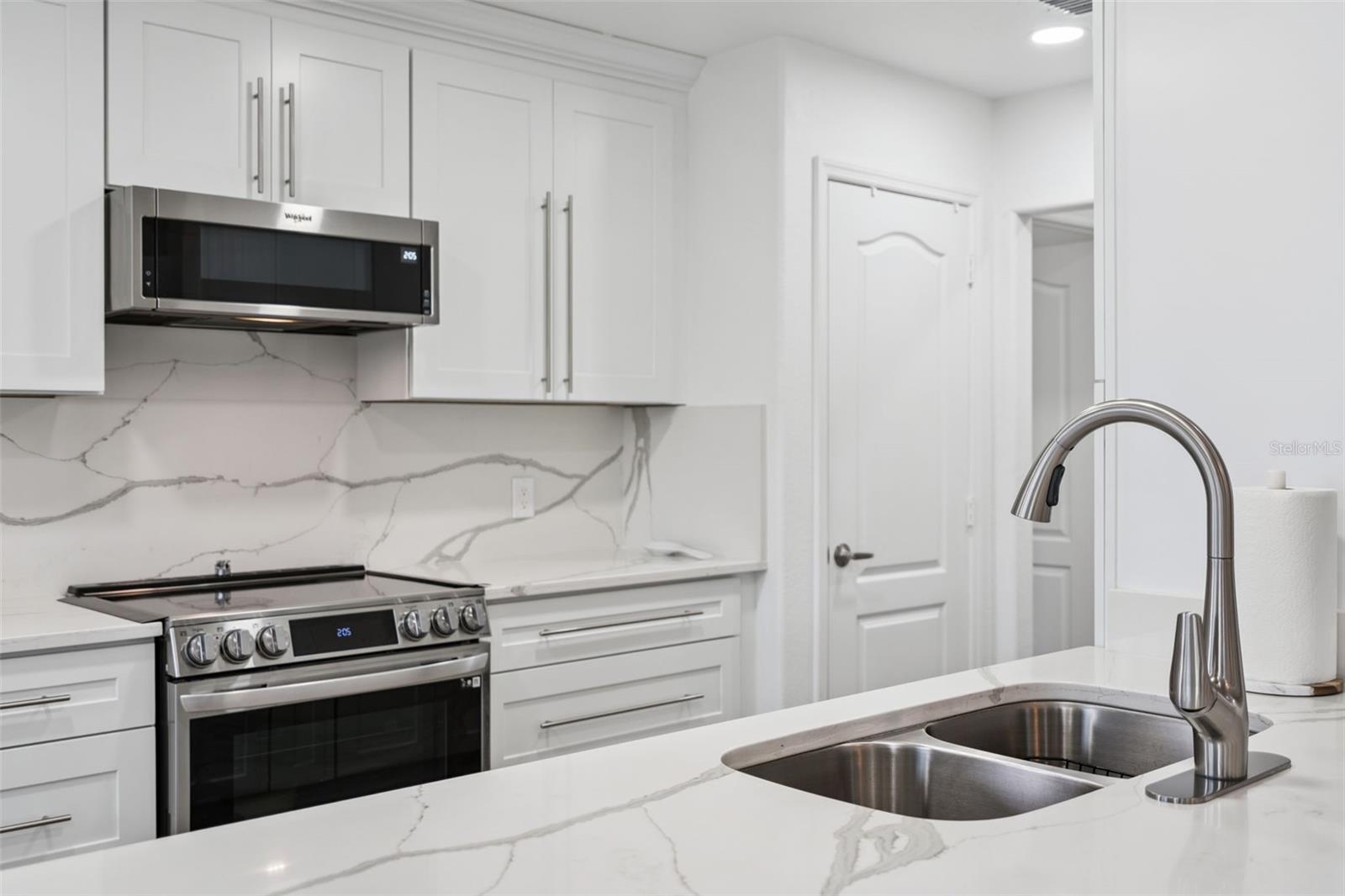 Image 15 of 65 For 3925 Woodsfield Court