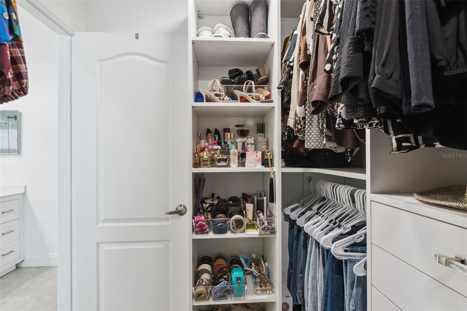 Image 24 of 65 For 3925 Woodsfield Court