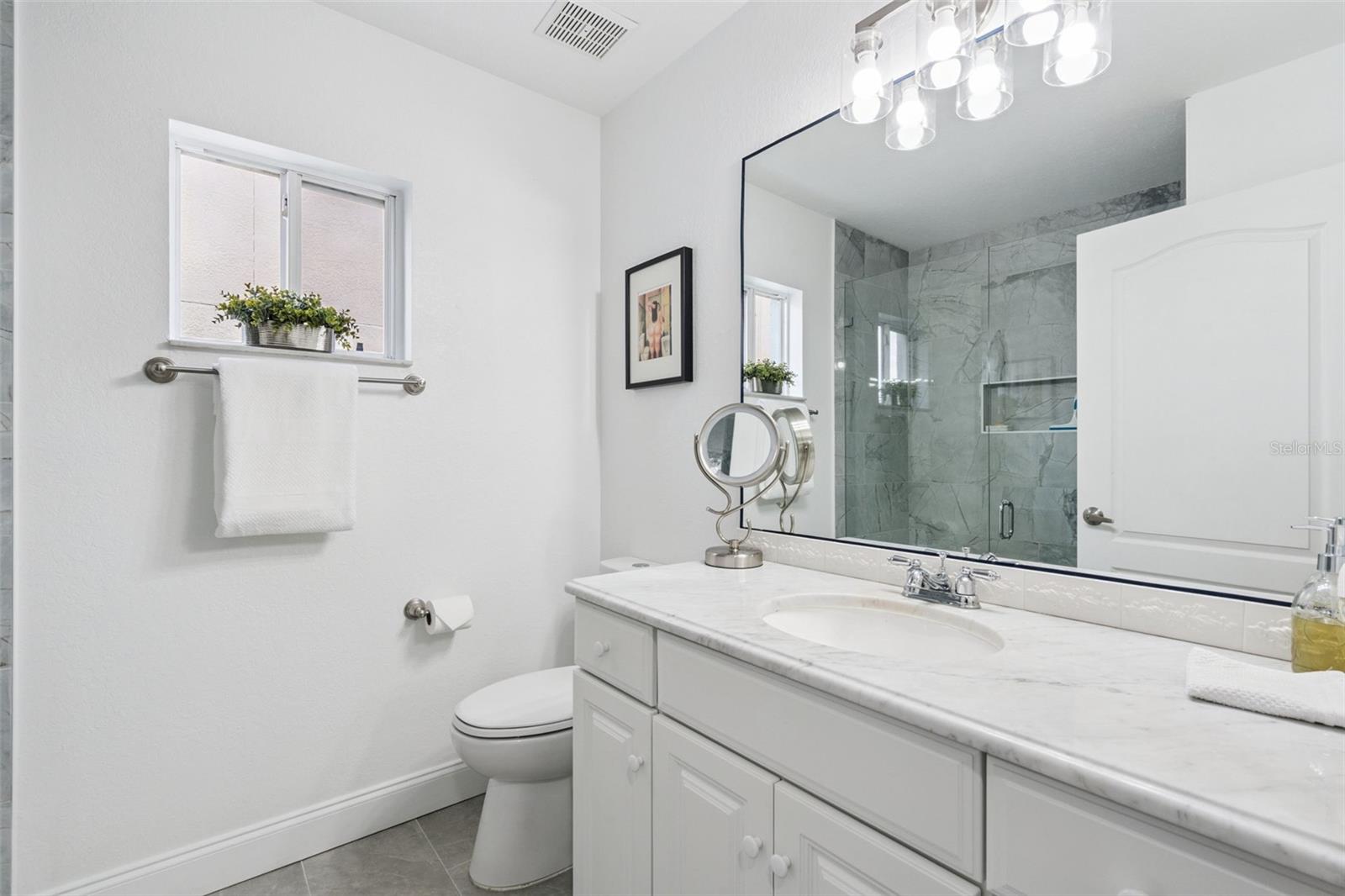 Image 27 of 65 For 3925 Woodsfield Court