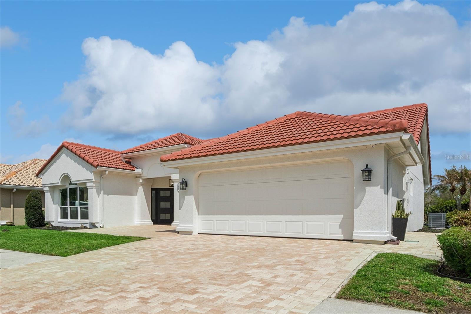 Image 4 of 65 For 3925 Woodsfield Court