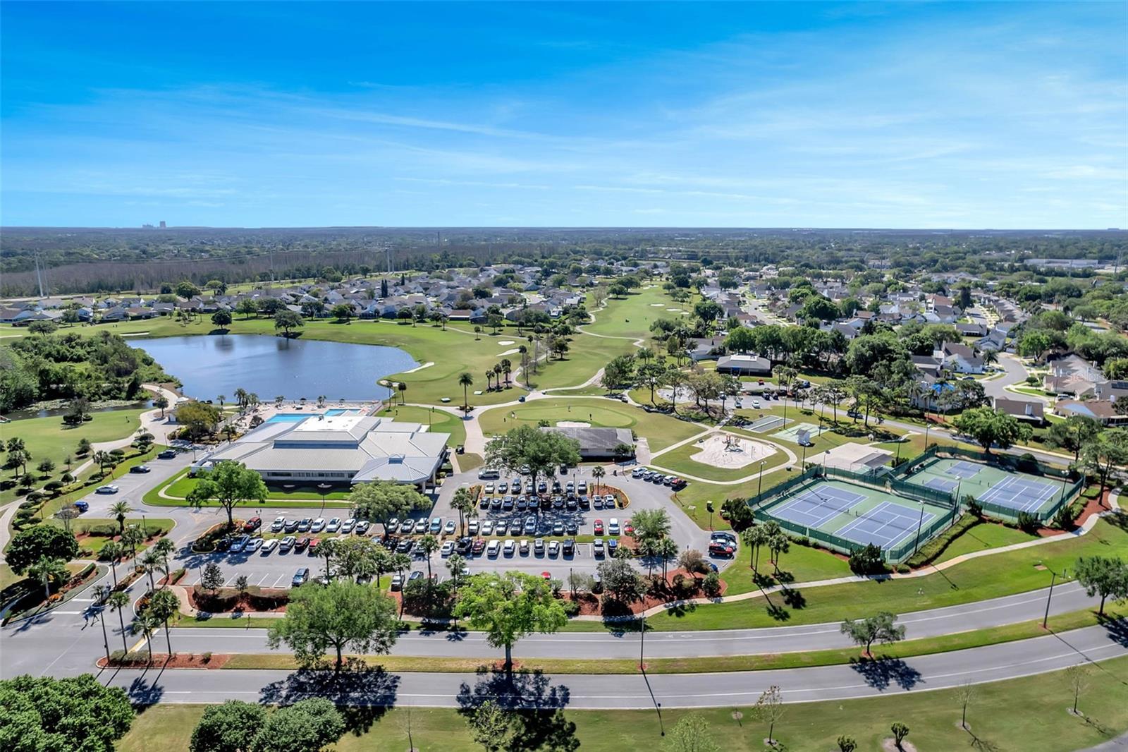 Image 43 of 65 For 3925 Woodsfield Court