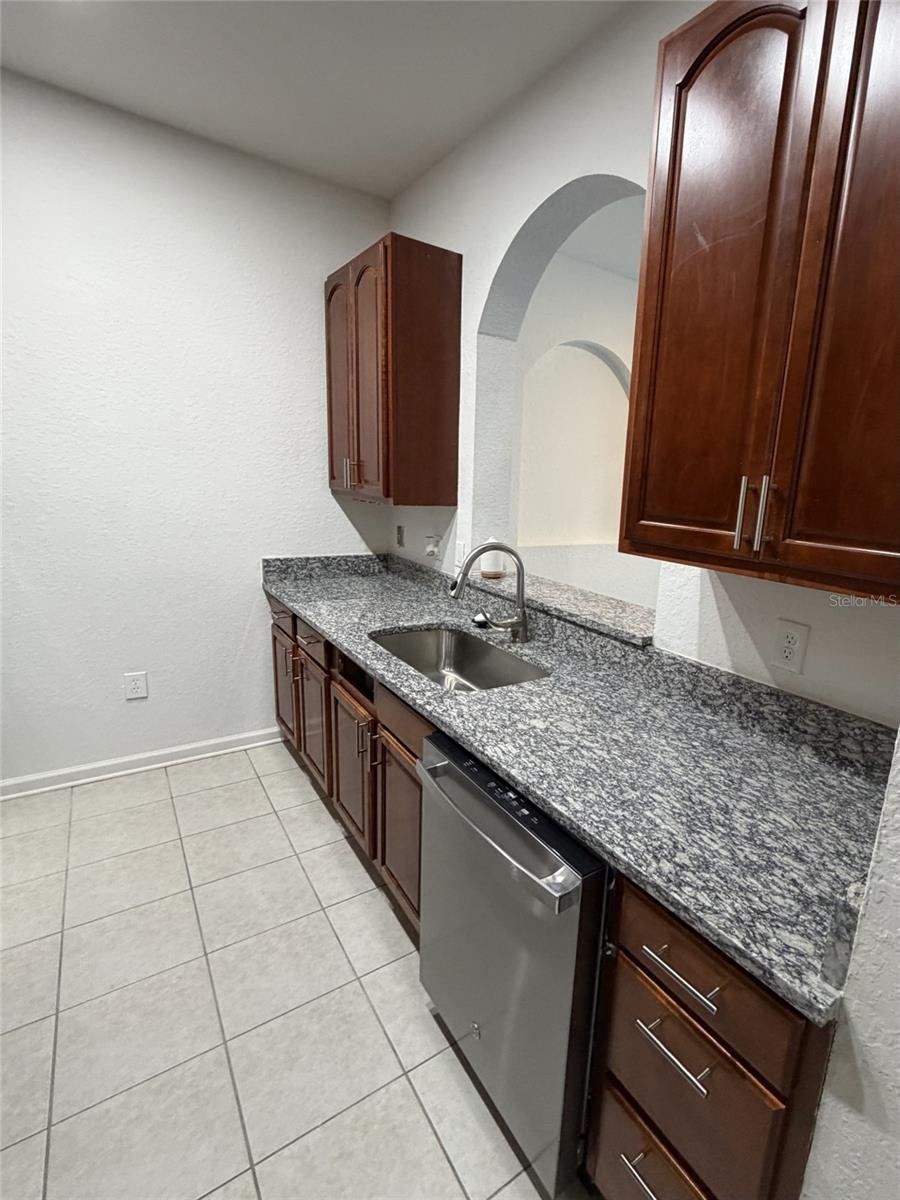 Image 5 of 41 For 6265 Contessa Drive 303