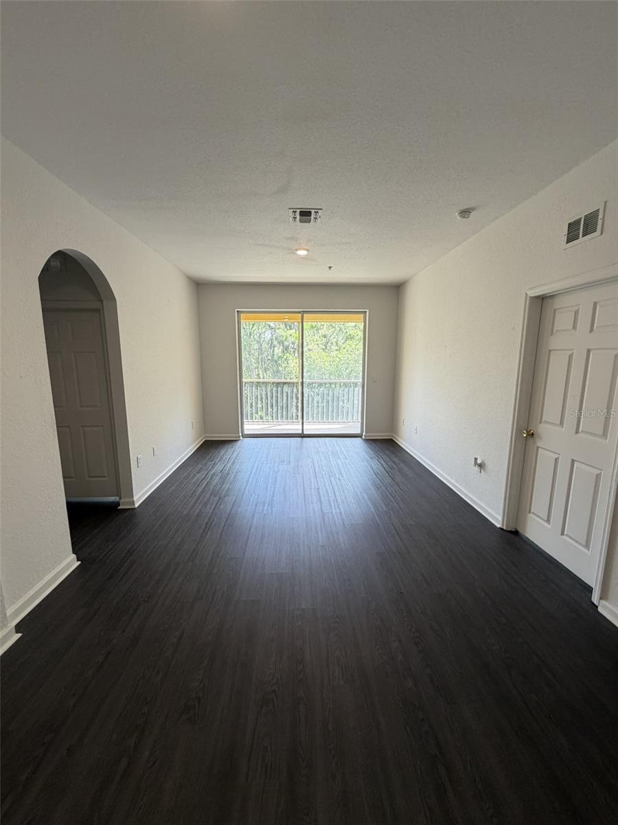 Image 8 of 41 For 6265 Contessa Drive 303