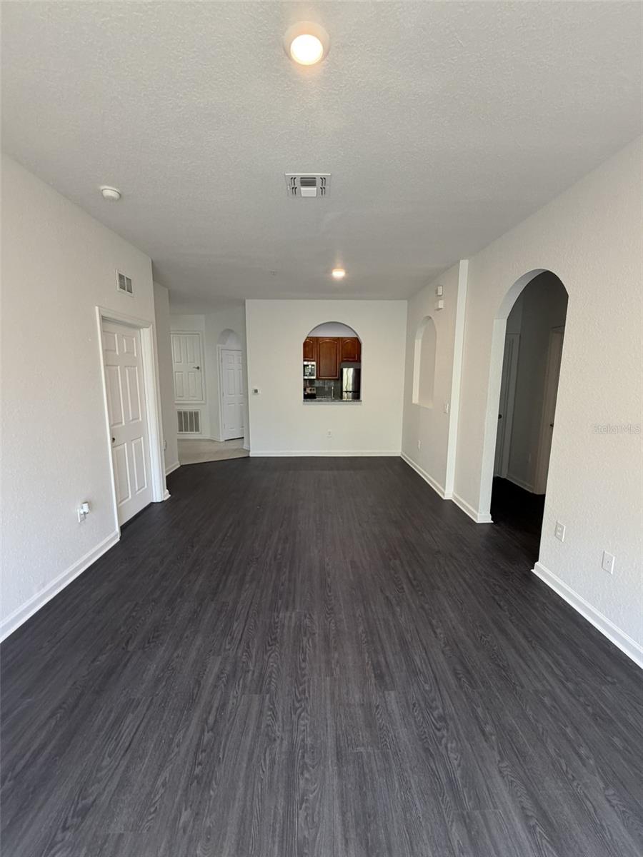 Image 9 of 41 For 6265 Contessa Drive 303