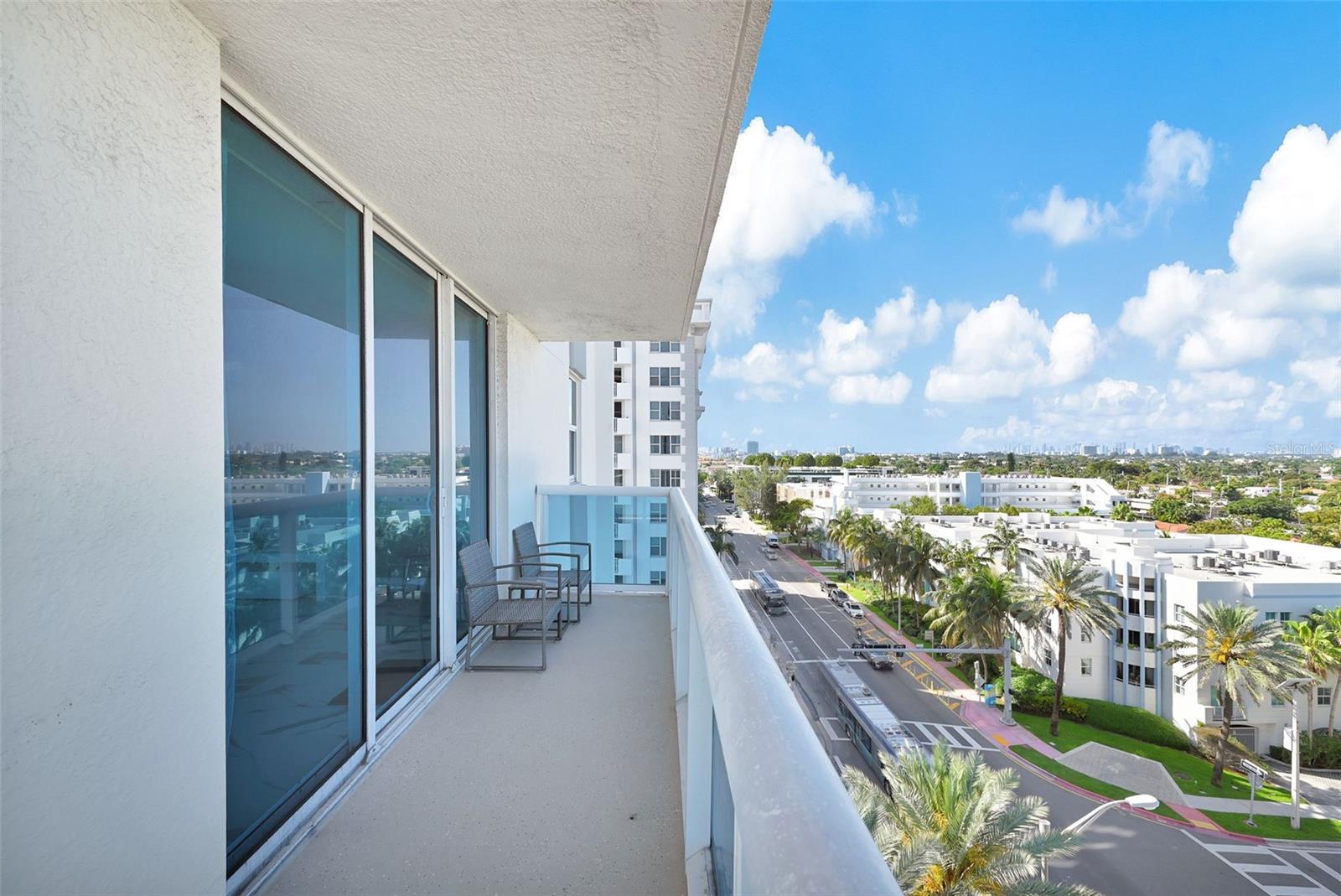 Image 18 of 60 For 9201 Collins Avenue 821