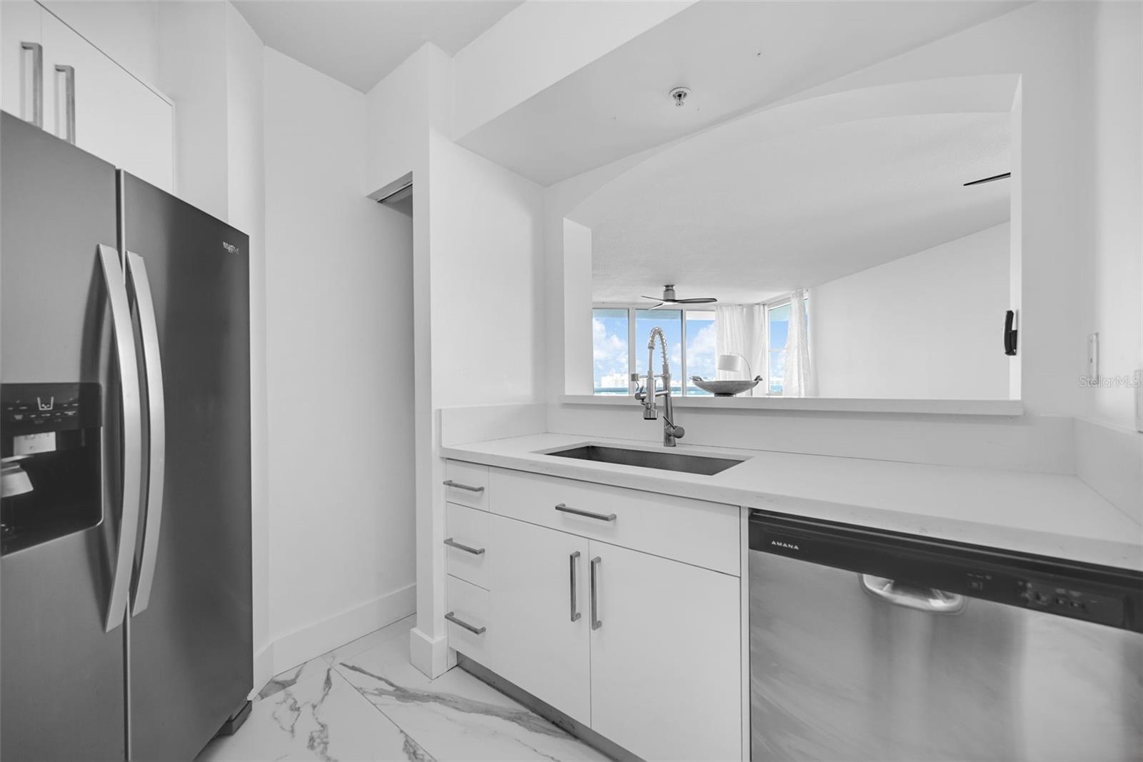 Image 48 of 60 For 9201 Collins Avenue 821