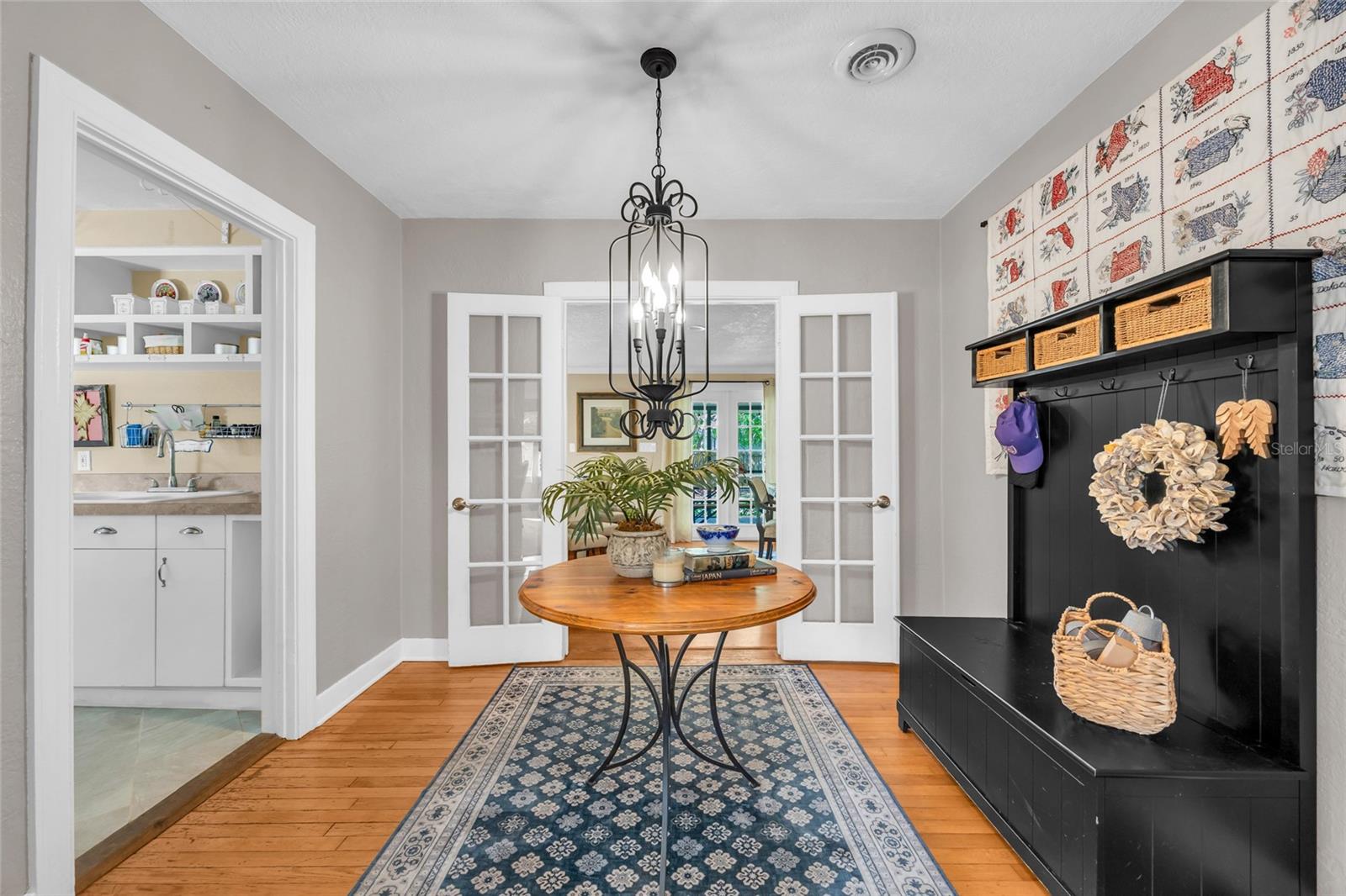 Image 11 of 40 For 408 Boyd Street