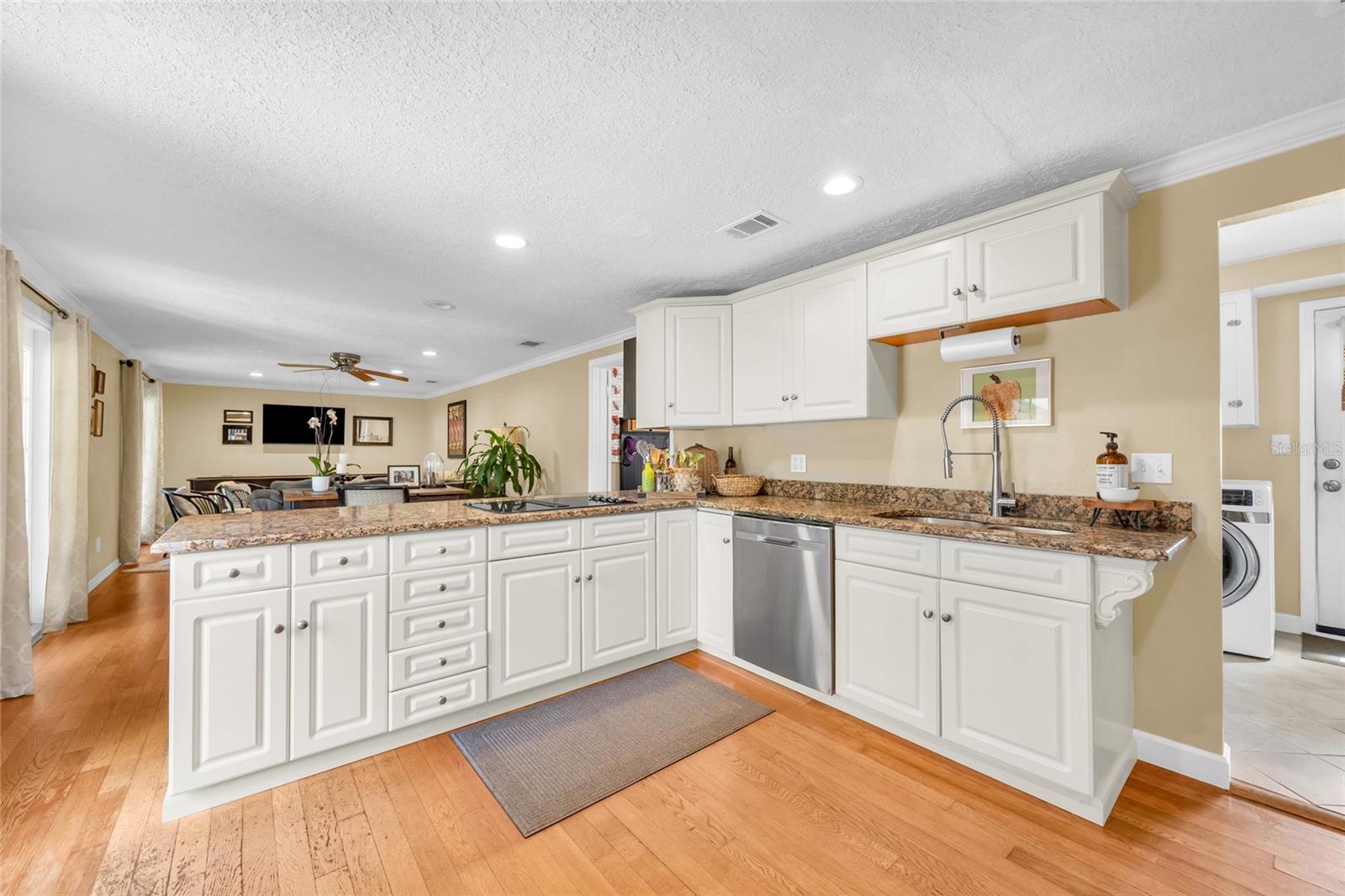 Image 13 of 40 For 408 Boyd Street