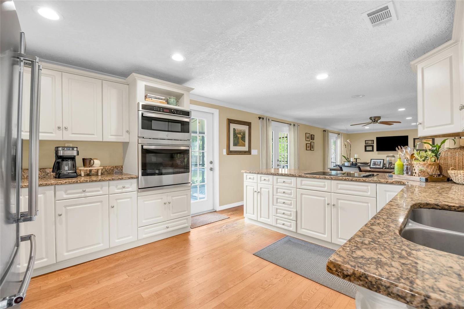 Image 14 of 40 For 408 Boyd Street