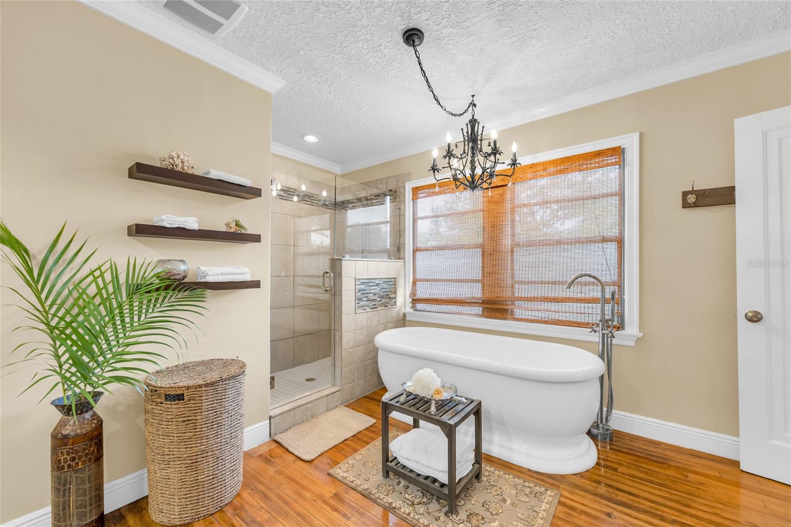 Image 23 of 40 For 408 Boyd Street