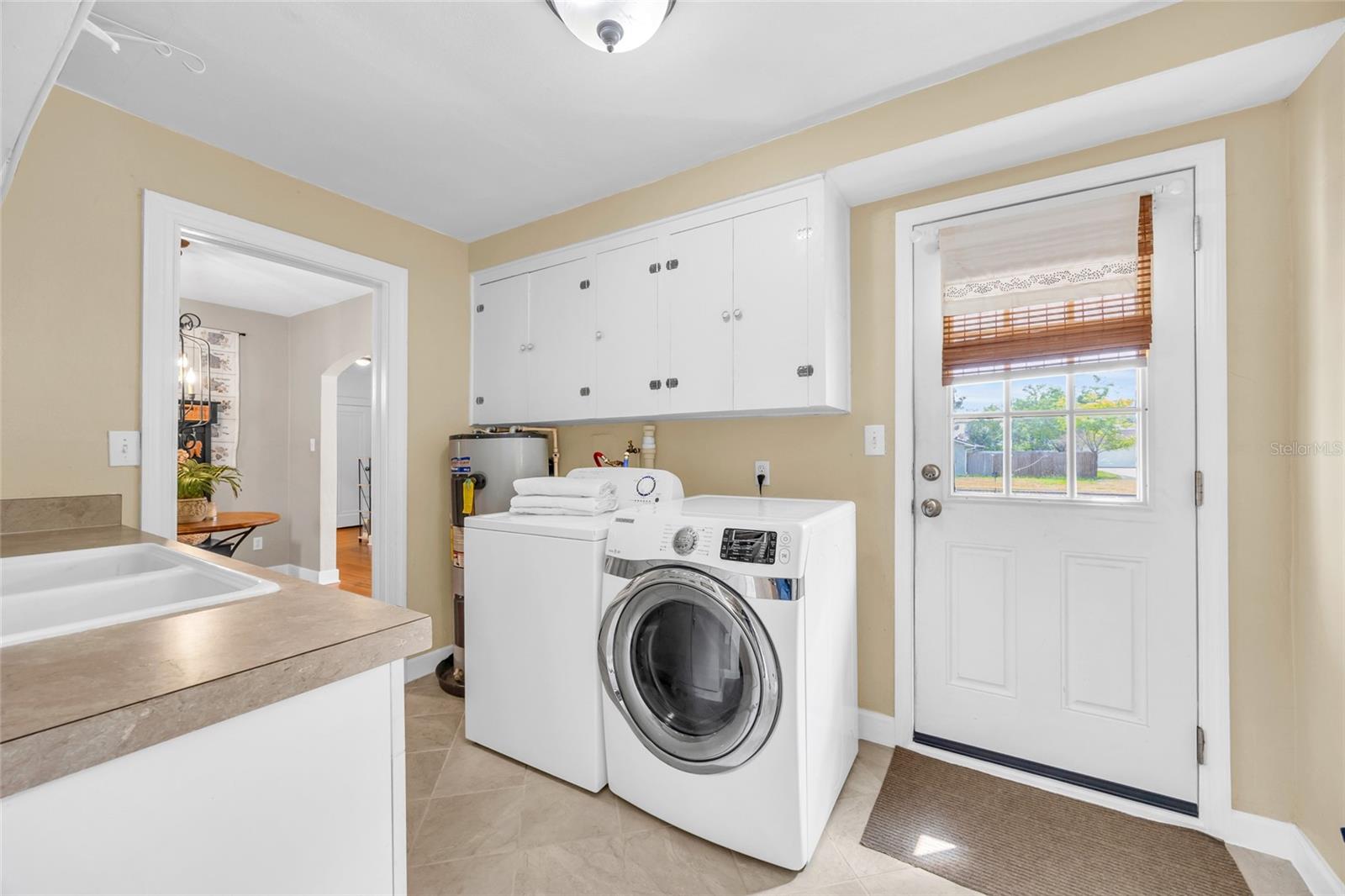 Image 24 of 40 For 408 Boyd Street