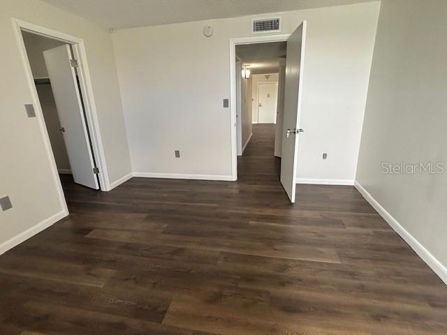 Image 13 of 33 For 528 Orange Drive 26