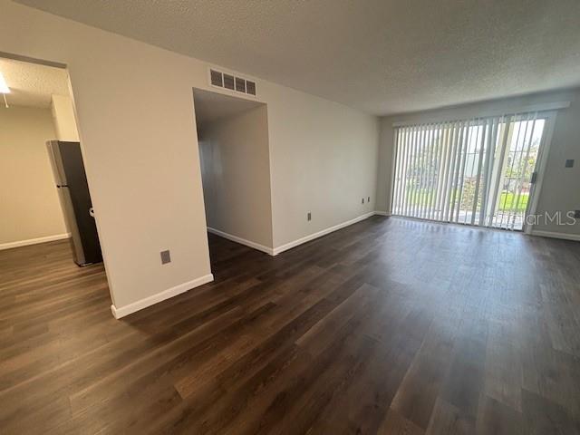 Image 15 of 33 For 528 Orange Drive 26