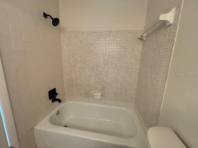 Image 21 of 33 For 528 Orange Drive 26