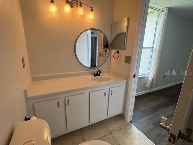 Image 22 of 33 For 528 Orange Drive 26