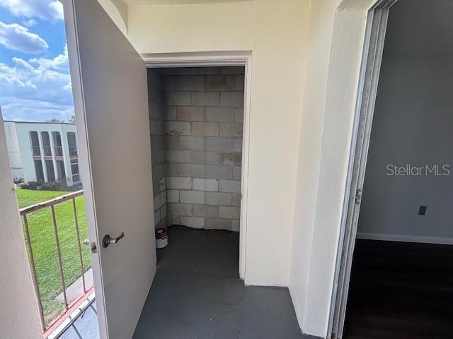 Image 25 of 33 For 528 Orange Drive 26