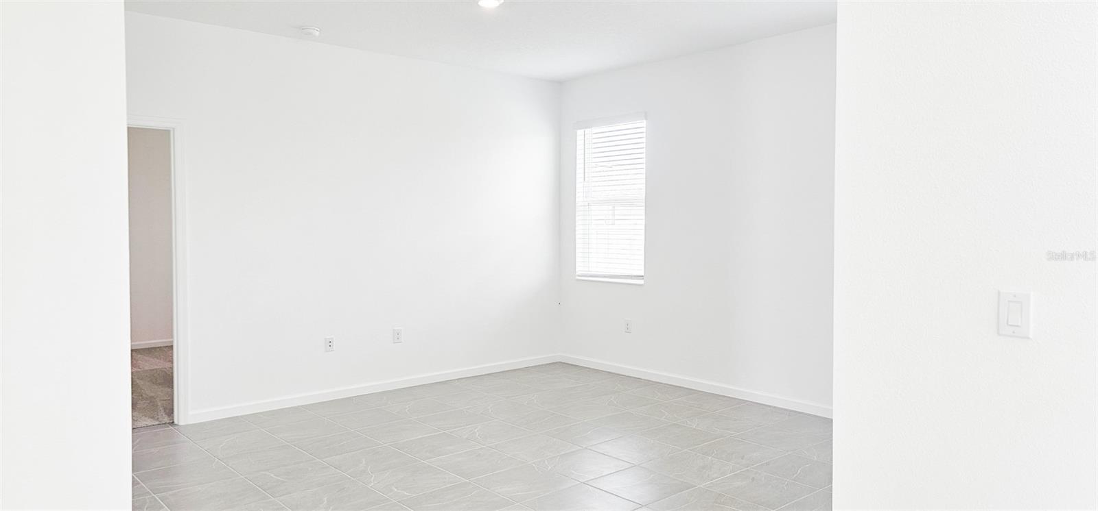 Image 13 of 21 For 429 Silver Palm Drive