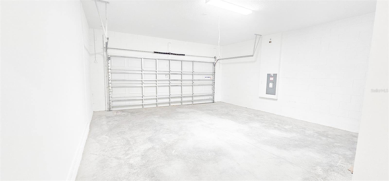 Image 20 of 21 For 429 Silver Palm Drive