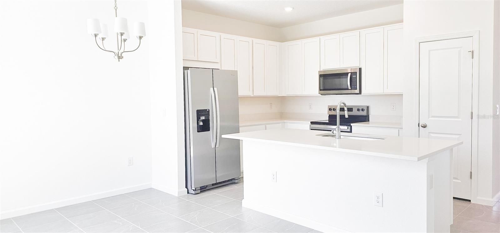 Image 4 of 21 For 429 Silver Palm Drive