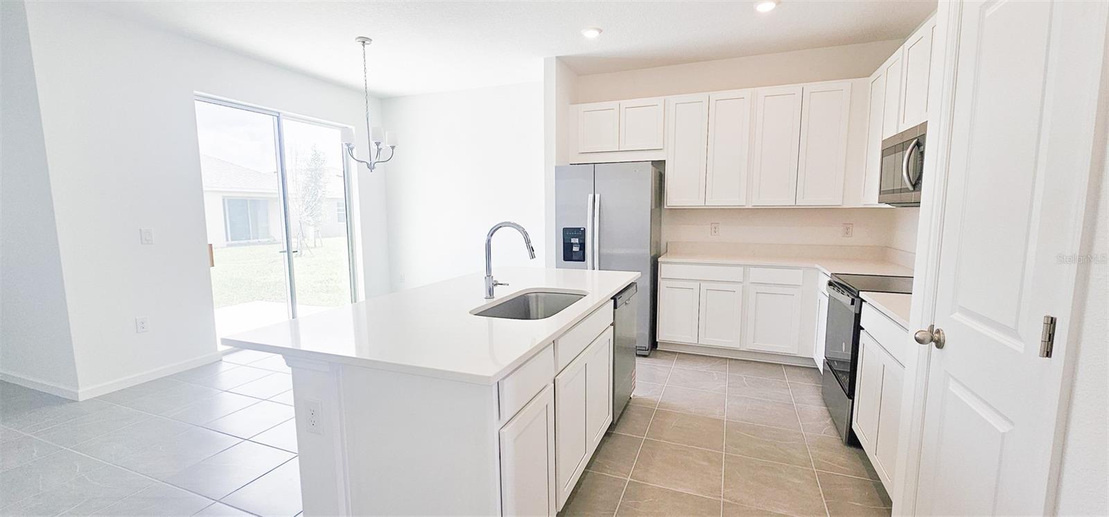 Image 5 of 21 For 429 Silver Palm Drive