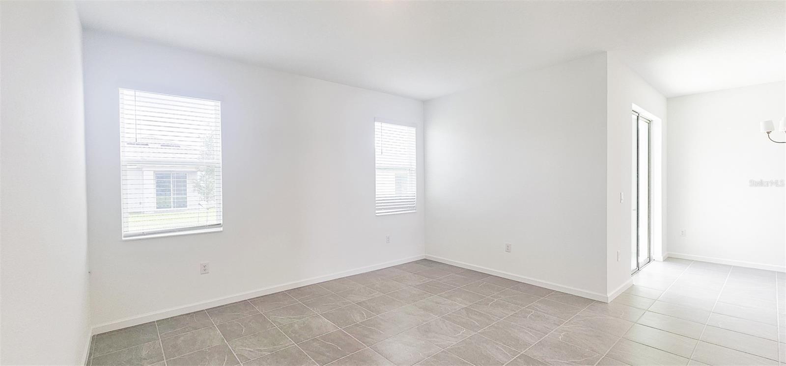 Image 7 of 21 For 429 Silver Palm Drive