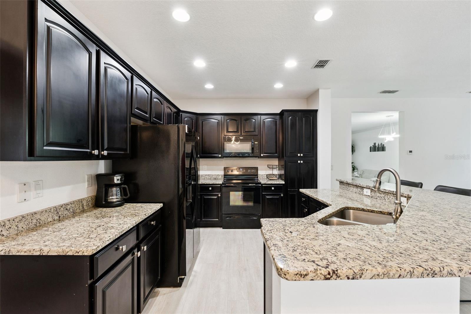 Image 13 of 41 For 10408 Cypress Trail Drive